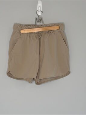 2 for $25 lululemon athletica Taupe Elastic-Waist Athletic Shorts Size 6